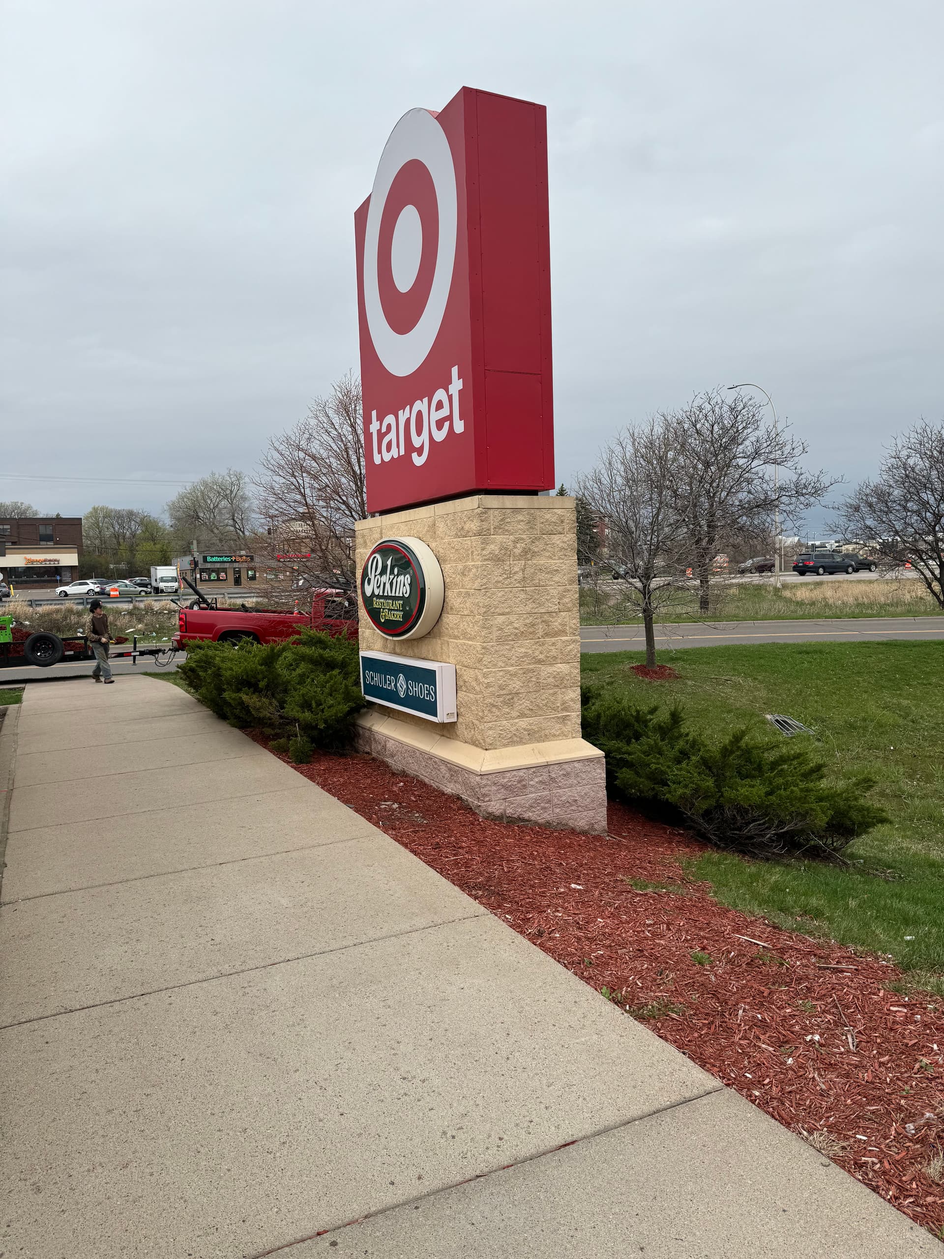 Gallery photos for Red Mulch Installation at Target Locations: Image #2