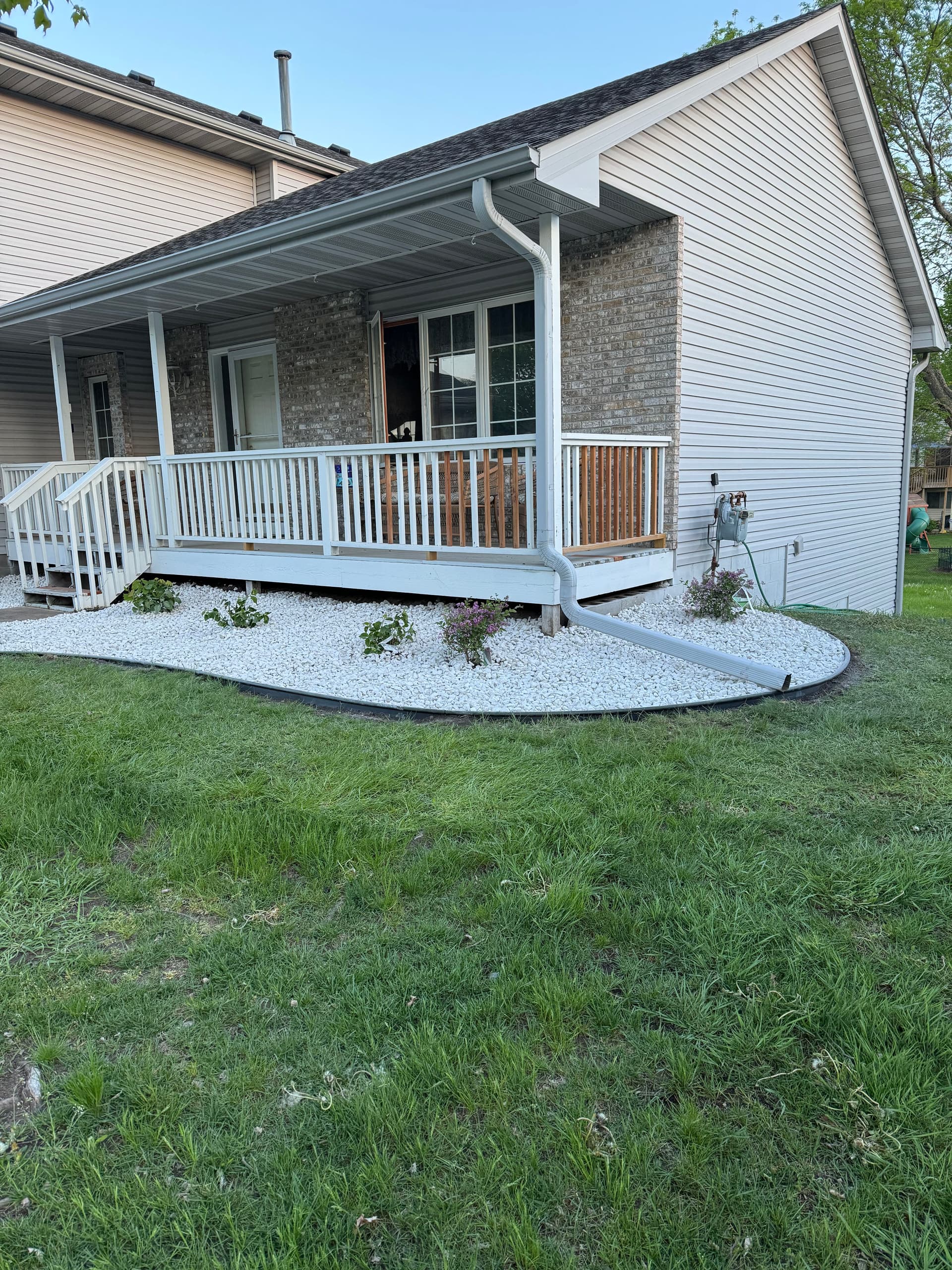 Gallery photos for Ramsey MN Simple and Clean Rock Bed Installation: Image #4
