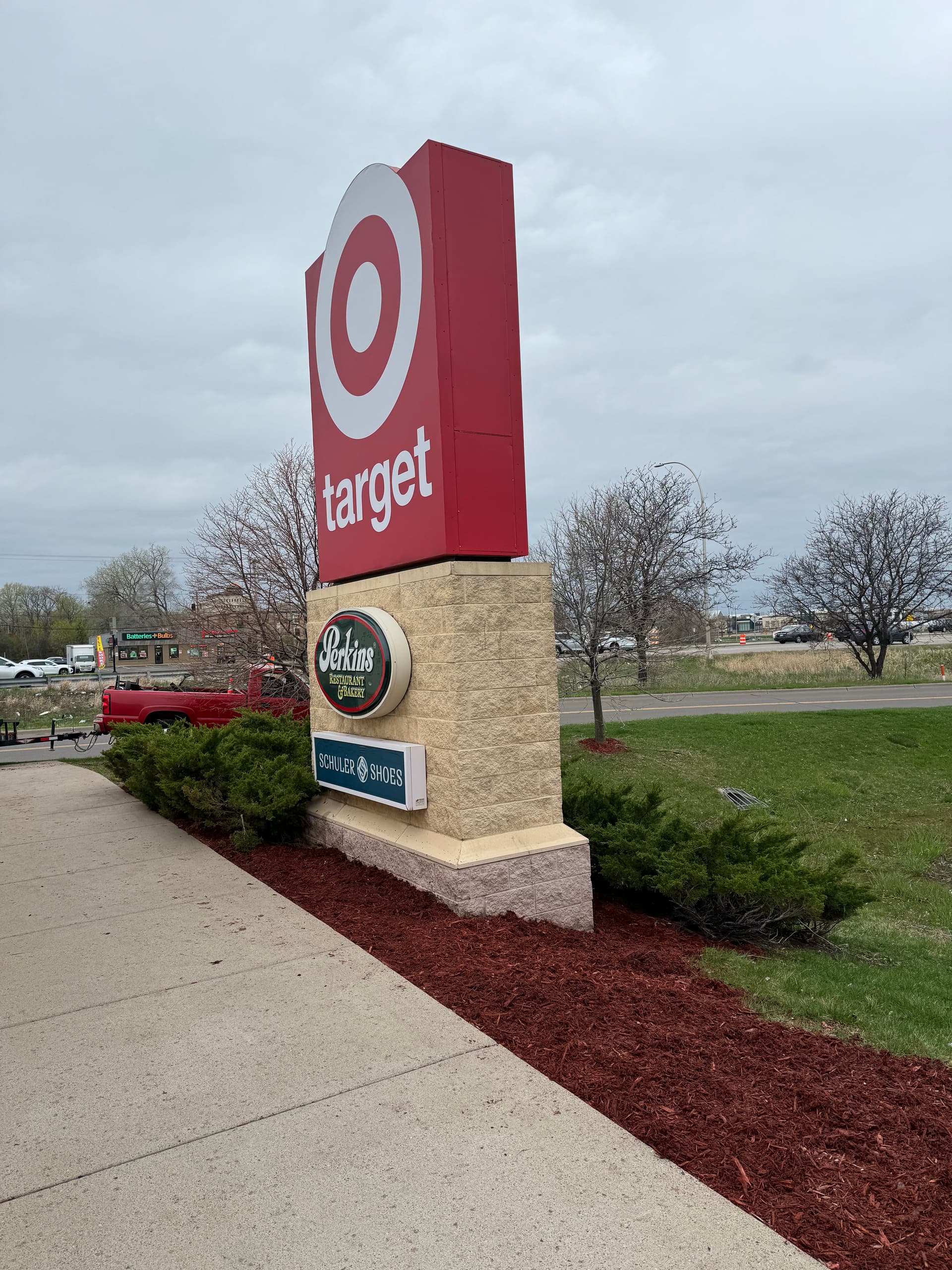 Gallery photos for Red Mulch Installation at Target Locations: Image #3