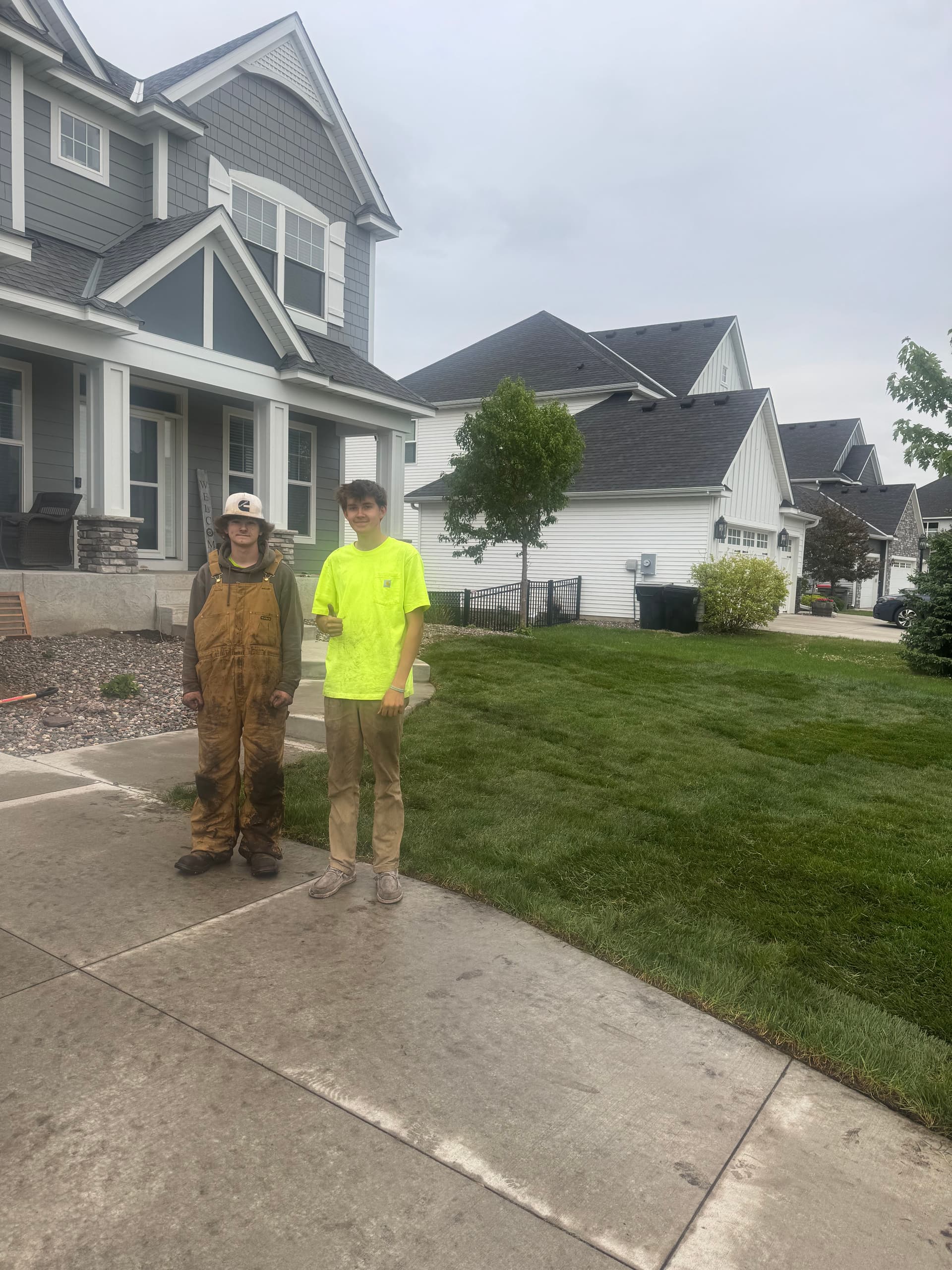 Gallery photos for Lush Lawn Makeover in Andover: Image #2