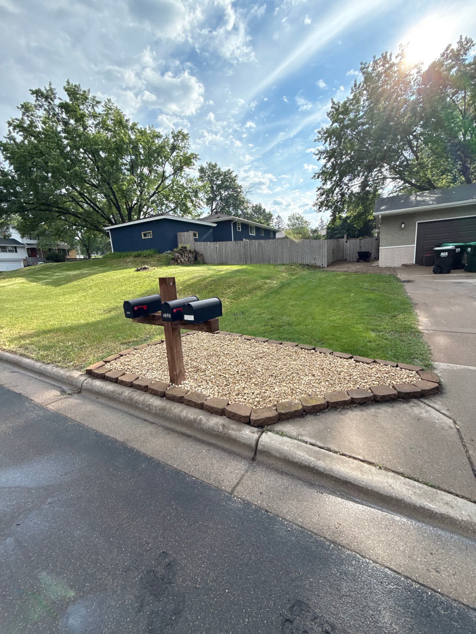 Gallery photos for Rock and Mulch Landscaping for Enhanced Curb Appeal: Image #1